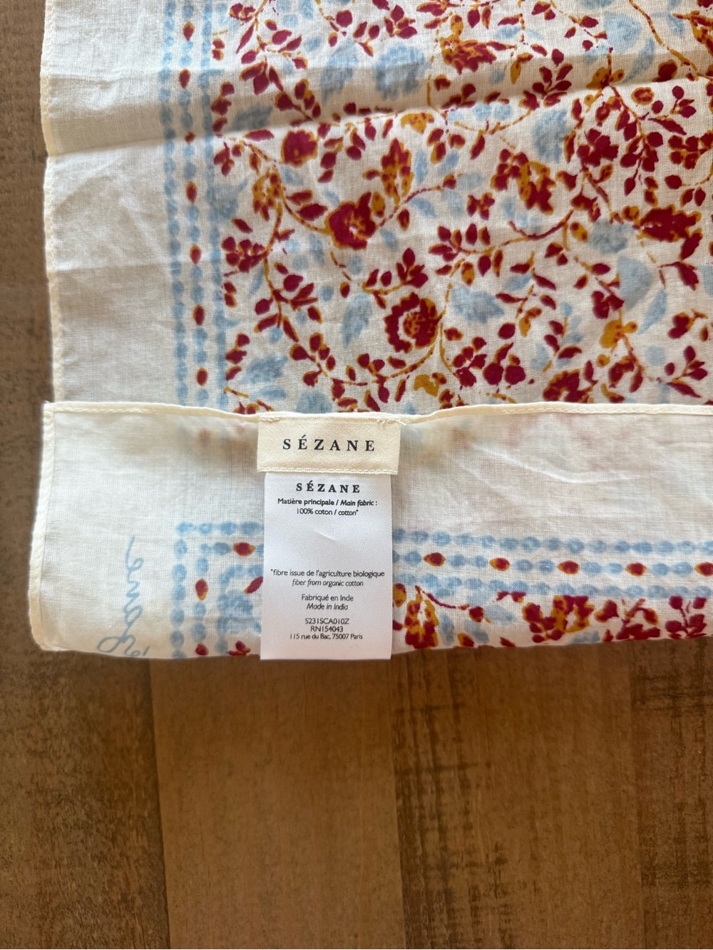 Sézane Floral Print Lightweight Scarf in Red and Light Blue on Cream - Picture 3 of 5